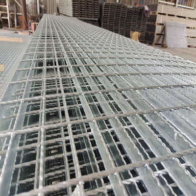 Galvanized Steel Grating Product / Galvanized Serrated Floor Steel Grating