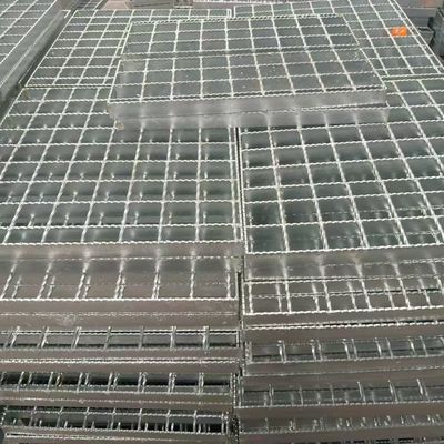 Grelhas de aço industrial antiderrapante e de ventilação para suportes de carga pesada