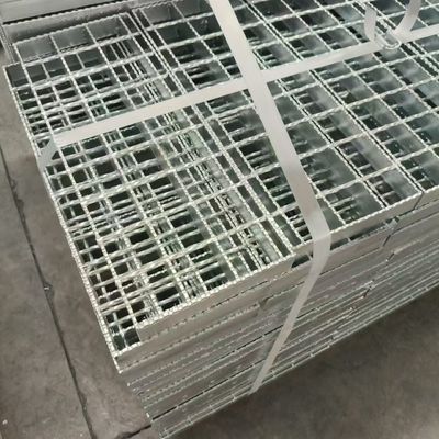 YB/T4001-2007 Grelhas metálicas serrilhadas simples e de carga pesada, com passo de barra de rolamento de 40 mm