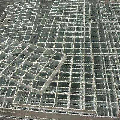 Grelha de aço dentado galvanizado com drenagem antiderrapante