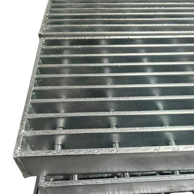 YB/T4001.1-2007 Grades de piso de aço não deslizante de 30 mm padrão com superfície brilhante