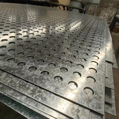Rede de aço inoxidável resistente à corrosão 500-700 Alta resistência à tração
