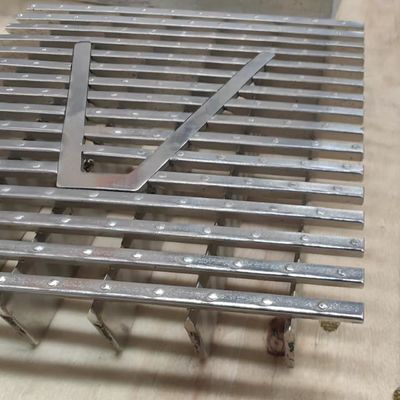 Grelhas de aço de rolamento de 30 mm para revestimento de pisos industriais
