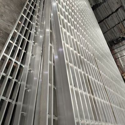 Barras de rolamento de 30 mm anti-ferrugem de galvanização de aço galvanizado com barras transversais de 3 mm