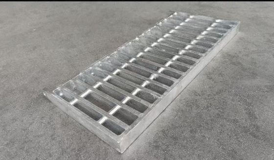 YB/T4001.1-2007 Grelhas de aço industrial padrão com superfície galvanizada a quente e espessura de barra transversal de 3 mm