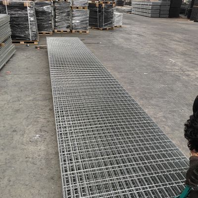 Grelha de aço serrilhada simples de carga pesada Capacidade de carga 2 mm-5 mm Espessura
