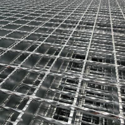 Grelha de aço industrial com espessura de barra de rolamento de 4mm para aplicações padrão e pesadas personalizadas
