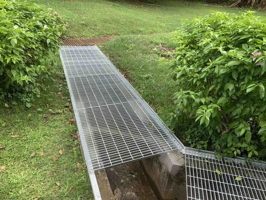 Grelhas de aço galvanizado 25x3 mm a 50x3 mm Tamanhos personalizados