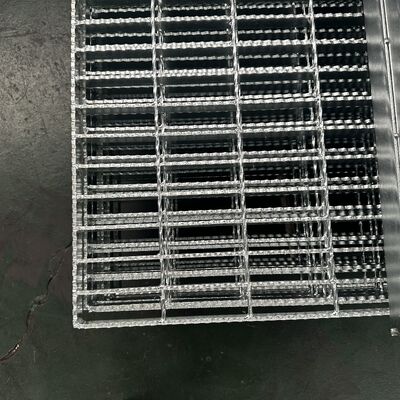 Industrial steel grating features standard cross spacing for balanced load performance and cost efficiency.