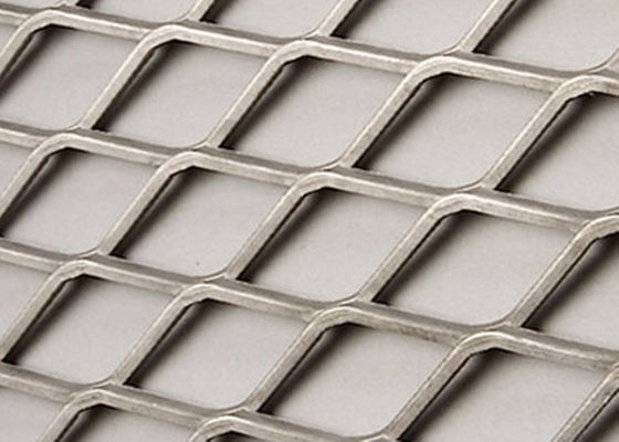 Os painéis de malha do diamante do aço suave furam o serviço durável do ODM do OEM da aparência 4*8