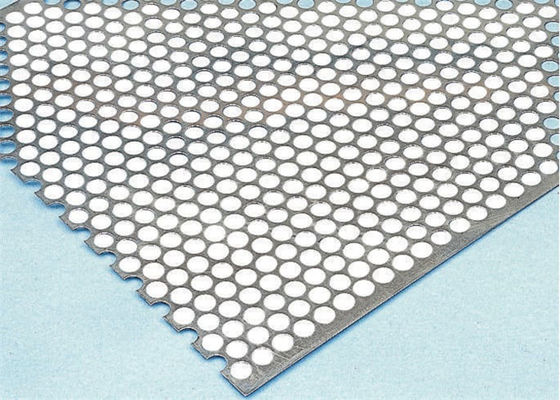 Espaço livre perfurado de alumínio da placa H32 da categoria 5052 anodizado para a construção