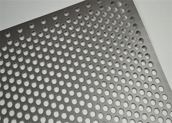 processo de lustro 9.5mm do painel perfurado de aço inoxidável da espessura de 3mm desconcertados